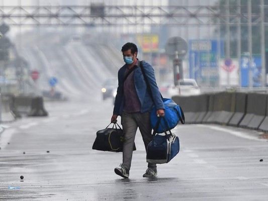 Europa avanza hacia la normalidad y EEUU prohíbe vuelos desde Brasil por pandemia