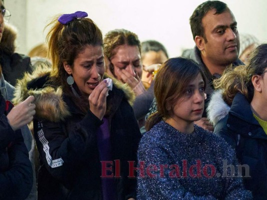 FOTOS: Desconsuelo en familiares de los 176 muertos de avión que se estrelló en Teherán