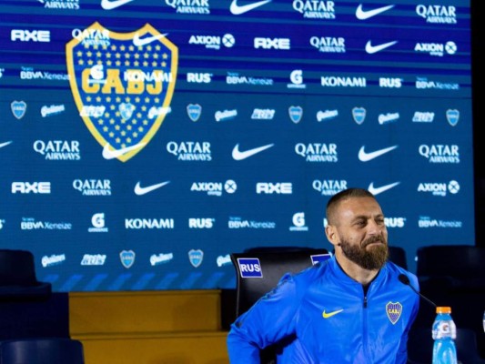 FOTOS: Así fue la presentación de Daniele De Rossi en el Boca Juniors de Argentina