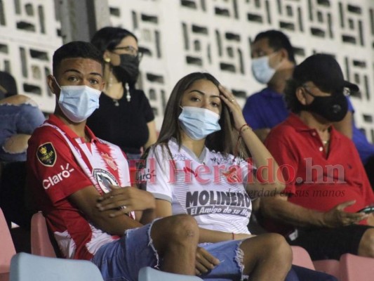 Así fue el regreso del público a los estadios de fútbol en Honduras (Fotos)