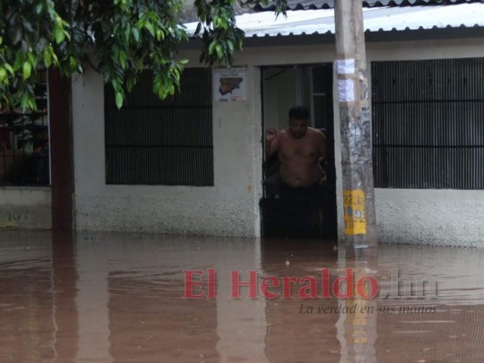 FOTOS: El caos provocado por las lluvias en la populosa Kennedy