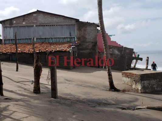 FOTOS: Los daños provocados por fuerte oleaje en la playa de Cedeño