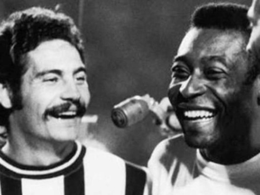 Famosos jugadores felicitan a la leyenda del fútbol, Pelé, en su cumpleaños 80