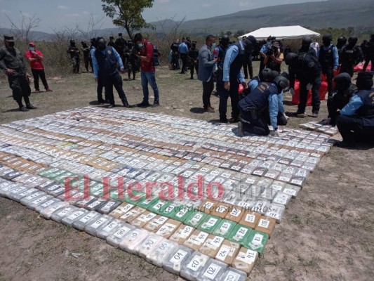 Incineran 2,392 kilos de clorhidrato de cocaína decomisados en Honduras   