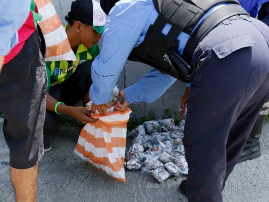 Aficionados de Marathón comienzan a llenar su estadio en San Pedro Sula