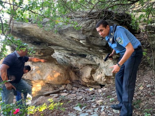 Entre cuevas, armas y comida enlatada, así vivía 'El despiadado Titi'