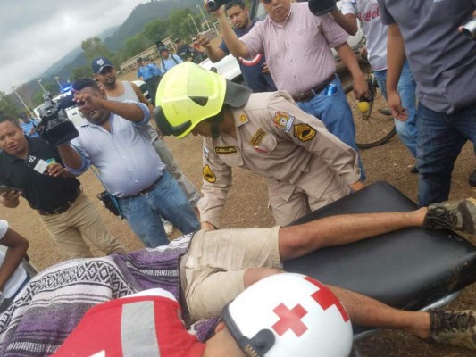 FOTOS: La muerte de un periodista, el rescate de un bebé y una abuela que salvó a su nieto de las llamas, entre los sucesos de la semana