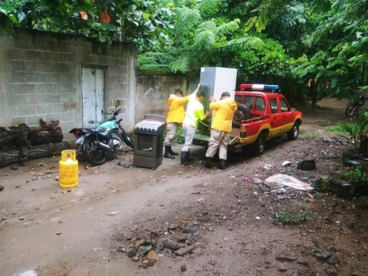 Decenas de familias continúan siendo evacuadas por impacto de Eta en Honduras (FOTOS)