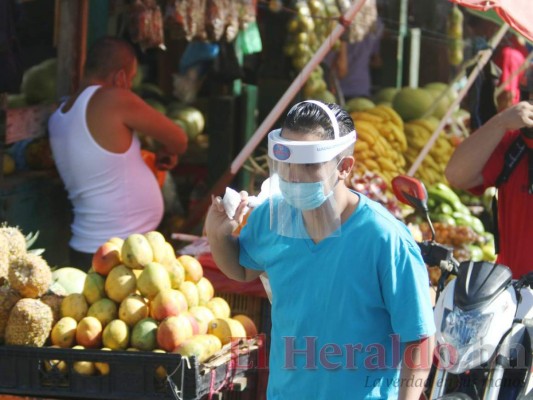 Capitalinos abarrotaron mercados ante anuncio de cierre por foco de contaminación  