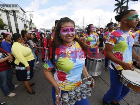 Fiesta, color, ritmo y sabor en el 440 aniversario de la capital de Honduras