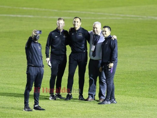 Motagua y Comunicaciones ya están en la cancha del estadio Doroteo Flores