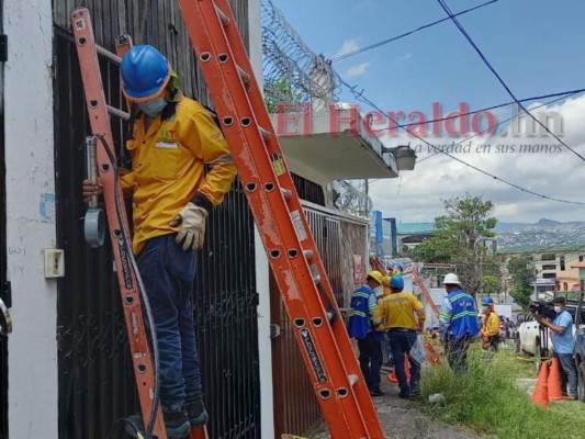 En imágenes: Tras hurto, cortan la energía eléctrica en exclusivas colonias de la capital