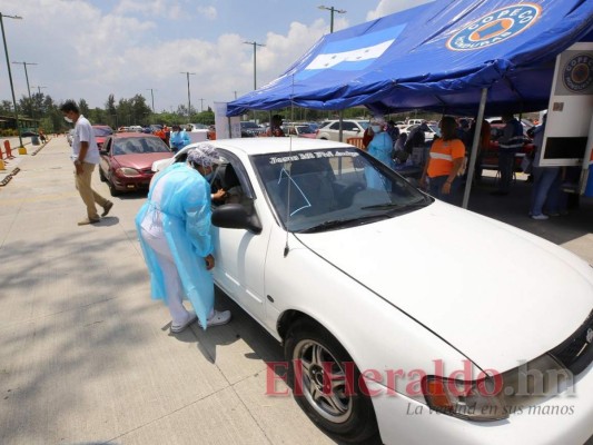 Con fluidez y orden avanza vacunación de adultos mayores en Parada Marte y UTH (FOTOS)