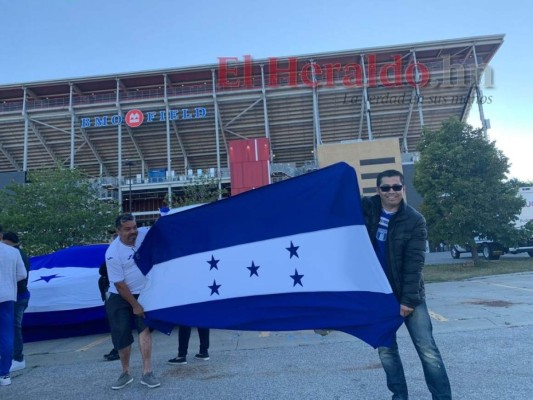 La fiesta catracha en el BMO Field durante el Honduras - Canadá (Fotos)