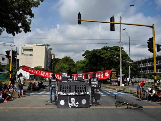 FOTOS: Miles marchan en tercer día de paro nacional contra Iván Duque  