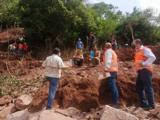 Tras una semana de arduas labores, sigue el rescate de afectados por Eta (Fotos)