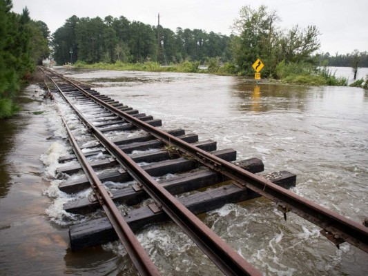 Las imágenes que muestran el desastre dejado por huracán Florence en las Carolinas