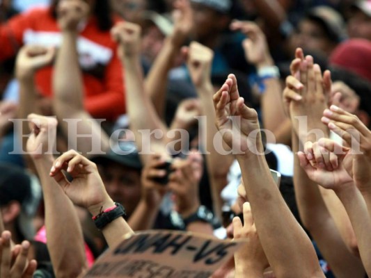 La marcha del Movimiento Estudiantil Universitario en 10 imágenes