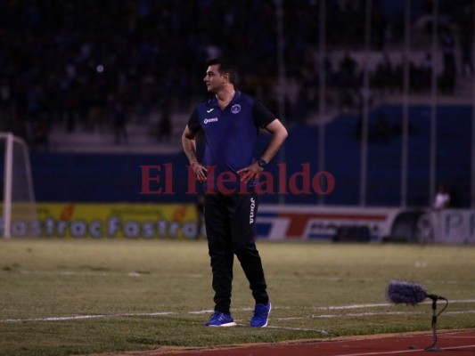 FOTOS: El rostro de frustración de Diego Vázquez ante doblete de Darixon Vuelto que da ventaja al Real España en la final