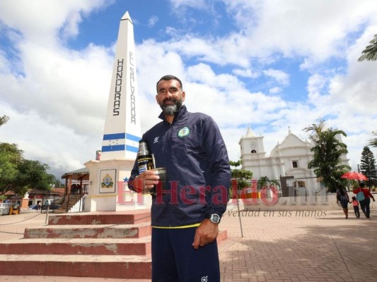 Leyenda en Olimpia y en el fútbol uruguayo, así era Robert Lima (Fotos)