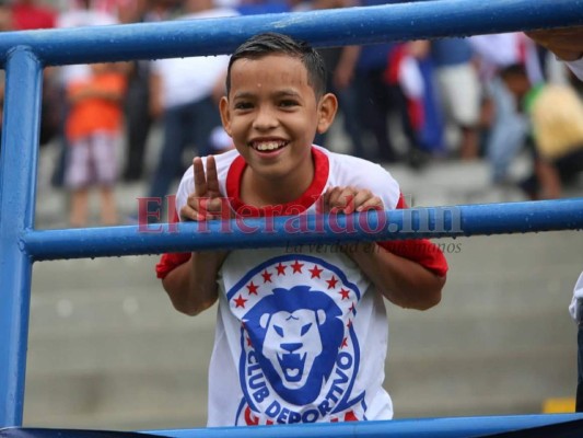 A pesar de la lluvia, ambientazo en Choluteca en la semifinal UPNFM vs Olimpia