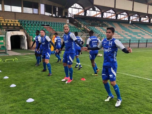 Así fue la visita de David Suazo a la Selección de Honduras en Polonia