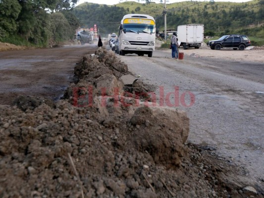 Fotos: Aún con el bacheo, carretera hacia Olancho está propensa a seguir en mal estado