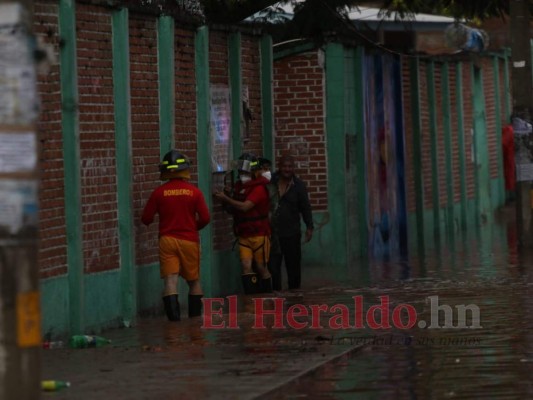 FOTOS: El caos provocado por las lluvias en la populosa Kennedy