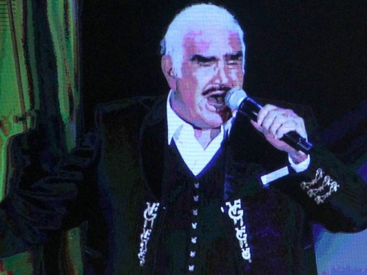 Con lágrimas y serenata al lado de la Virgen de Guadalupe : así despidieron a Vicente Fernández, el ídolo de las rancheras