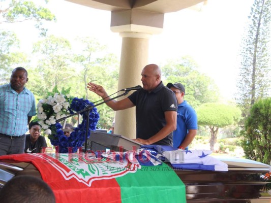 FOTOS: Dolor, cánticos y discursos en homenaje a 'Pery' Martínez