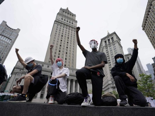 FOTOS: Destrozos y saqueos en Nueva York durante protestas por muerte de George Floyd