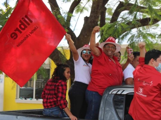 Con aglomeraciones y otros sin mascarilla: así fueron las concentraciones políticas este fin de semana