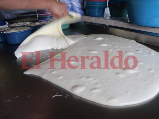 Así se prepara el mejor quesillo de la zona sur de Honduras en Pespire