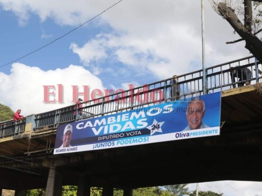 En muros, puentes y carreteras inicia la propaganda de movimientos políticos en la capital (FOTOS)