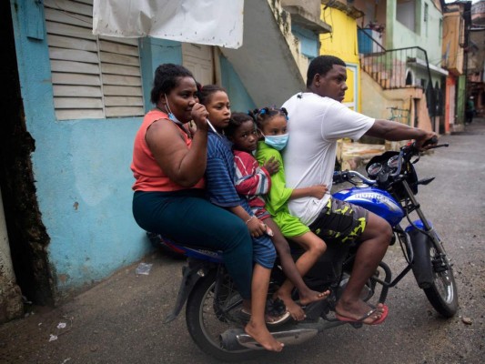 FOTOS: La tormenta Laura rumbo a Cuba tras mortal paso por Haití