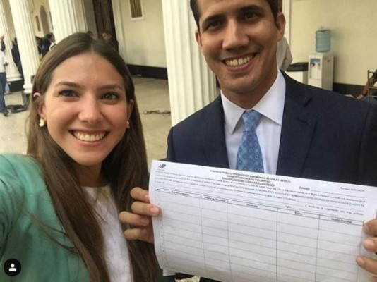 FOTOS: Así es Fabiana Rosales, la esposa de Juan Guaidó   