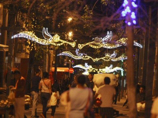 El espíritu de la Navidad ilumina Tegucigalpa