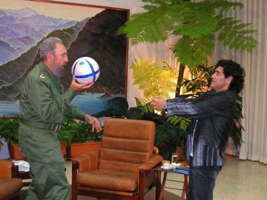 FOTOS: Fidel Castro junto a personajes del mundo