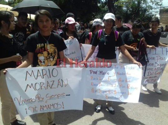 Alumnos del Instituto Técnico Honduras piden justicia y seguridad en colegios