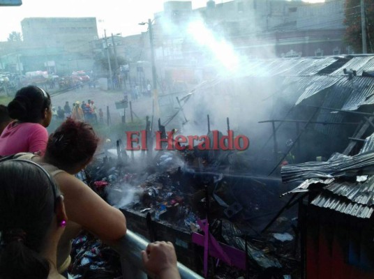 Las imágenes que dejó el incendio en los mercados de Comayagüela