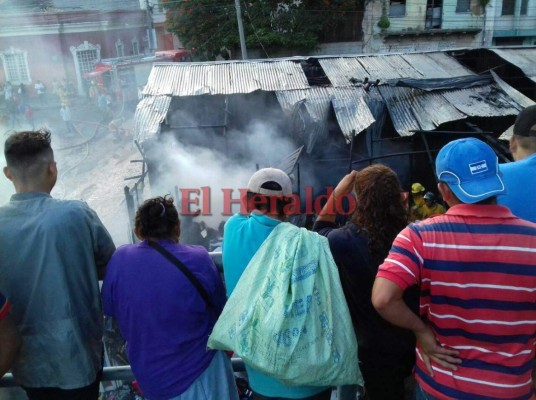 Las imágenes que dejó el incendio en los mercados de Comayagüela