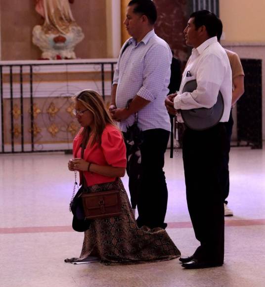 Fe y devoción se comienza a sentir en la Basílica de Suyapa