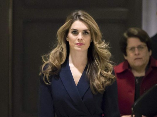 Hope Hicks, glamorosa 'mano derecha' de Trump que lo contagió de covid (FOTOS)