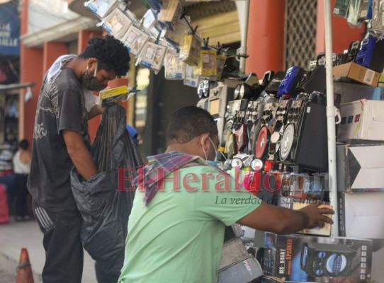 FOTOS: Ventas avanzan progresivamente en el quinto día de reapertura