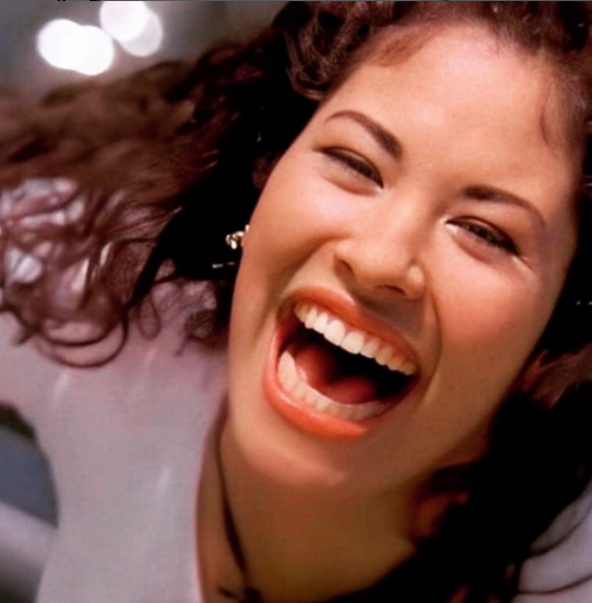 Amor prohibido, éxito y una trágica muerte, así fue la vida de Selena Quintanilla