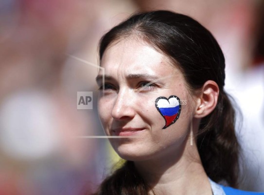 FOTOS: Las bellas mujeres que derriten el hielo en Rusia 2018