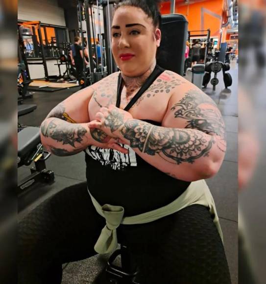 Jackie Koorn, la mujer con los brazos más grandes que Schwarzenegger