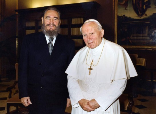 FOTOS: Fidel Castro junto a personajes del mundo