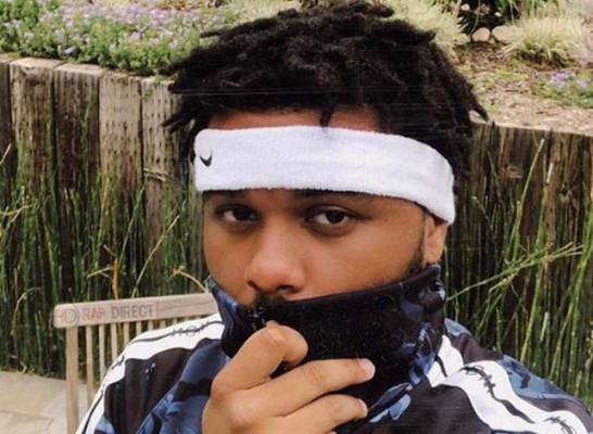 FOTOS: The Weeknd cambia de look y luce irreconocible en alfombra roja