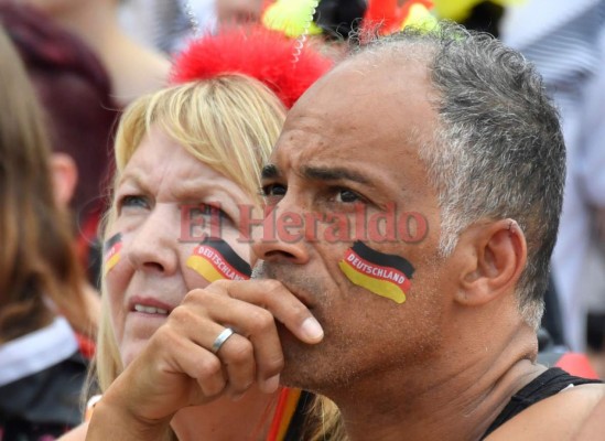 Gestos de frustración, abrazos y reproches en Alemania; se quedaron fuera del Mundial de Rusia 2018